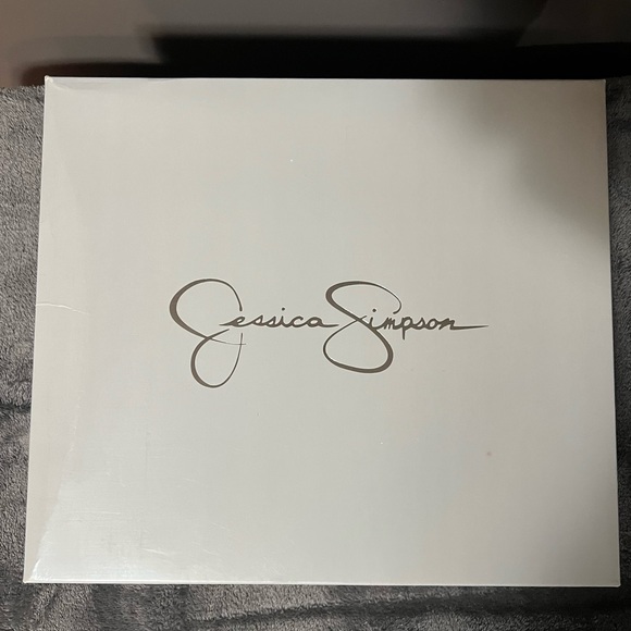 Jessica Simpson Peacock Green \ Kid-Suede High Heel - Picture 3 of 11